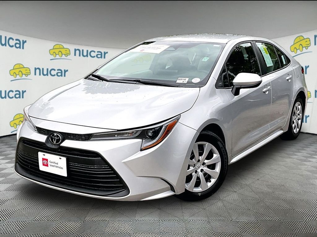 Certified 2023 Toyota Corolla LE FWD image 3