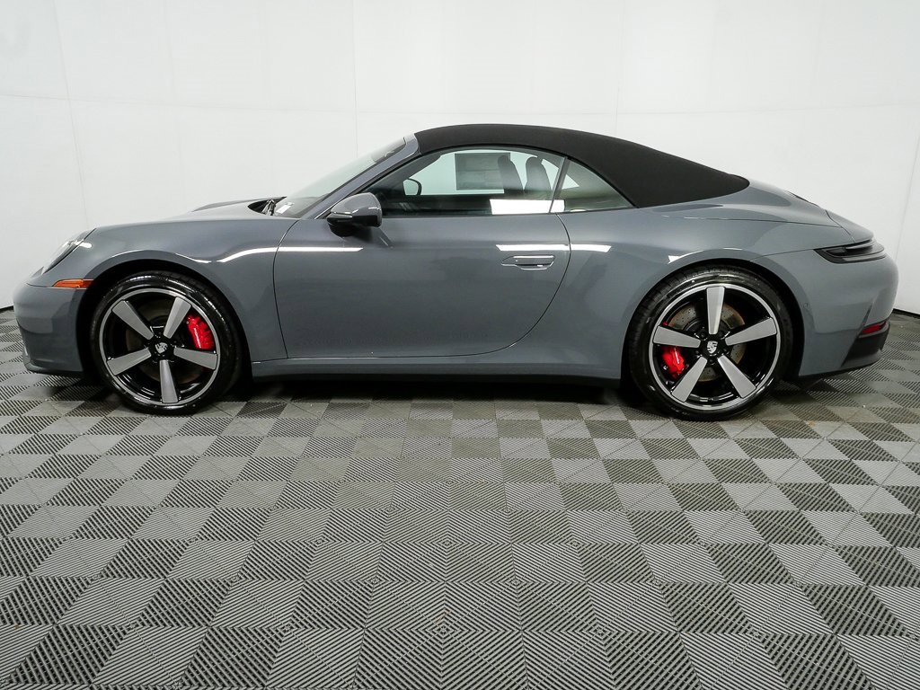New 2026 Porsche 911 Carrera 4S image 2