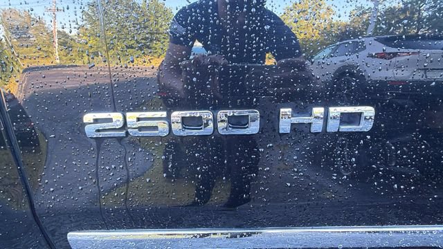 Used 2017 Chevrolet Silverado 2500 LTZ w/ Vortec Plus Package AWD/4WD image 9