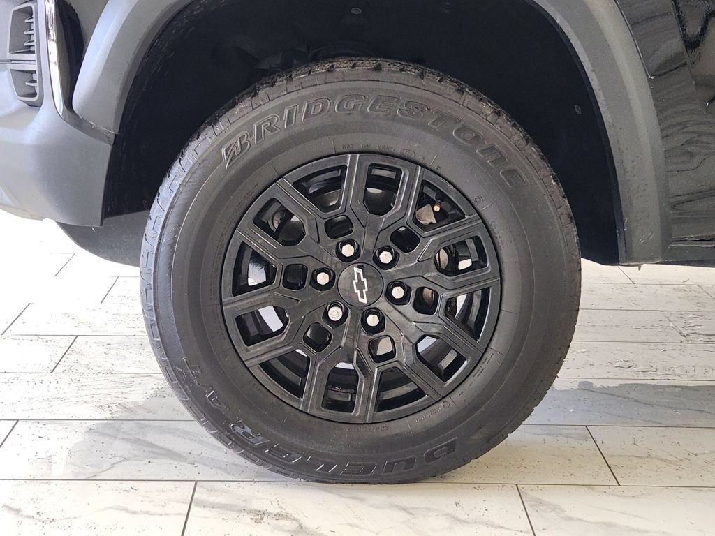 Used 2023 Chevrolet Colorado Trail Boss AWD/4WD image 10