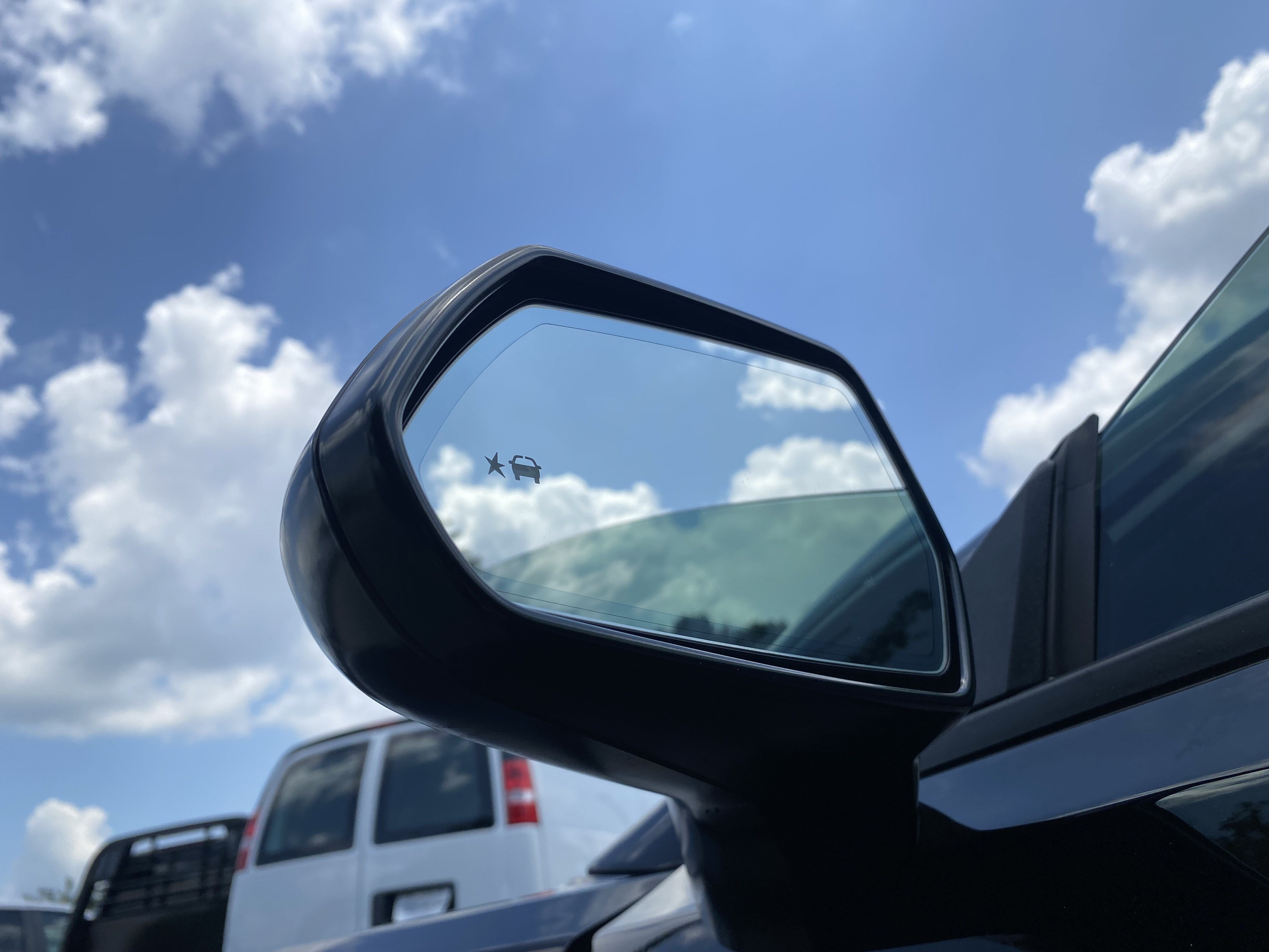 Used 2020 Chevrolet Camaro ZL1 RWD image 38