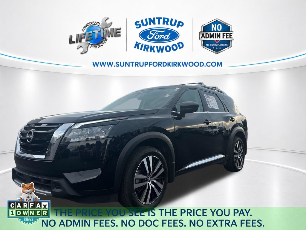 Used 2025 Nissan Pathfinder Platinum w/ Cargo Package
