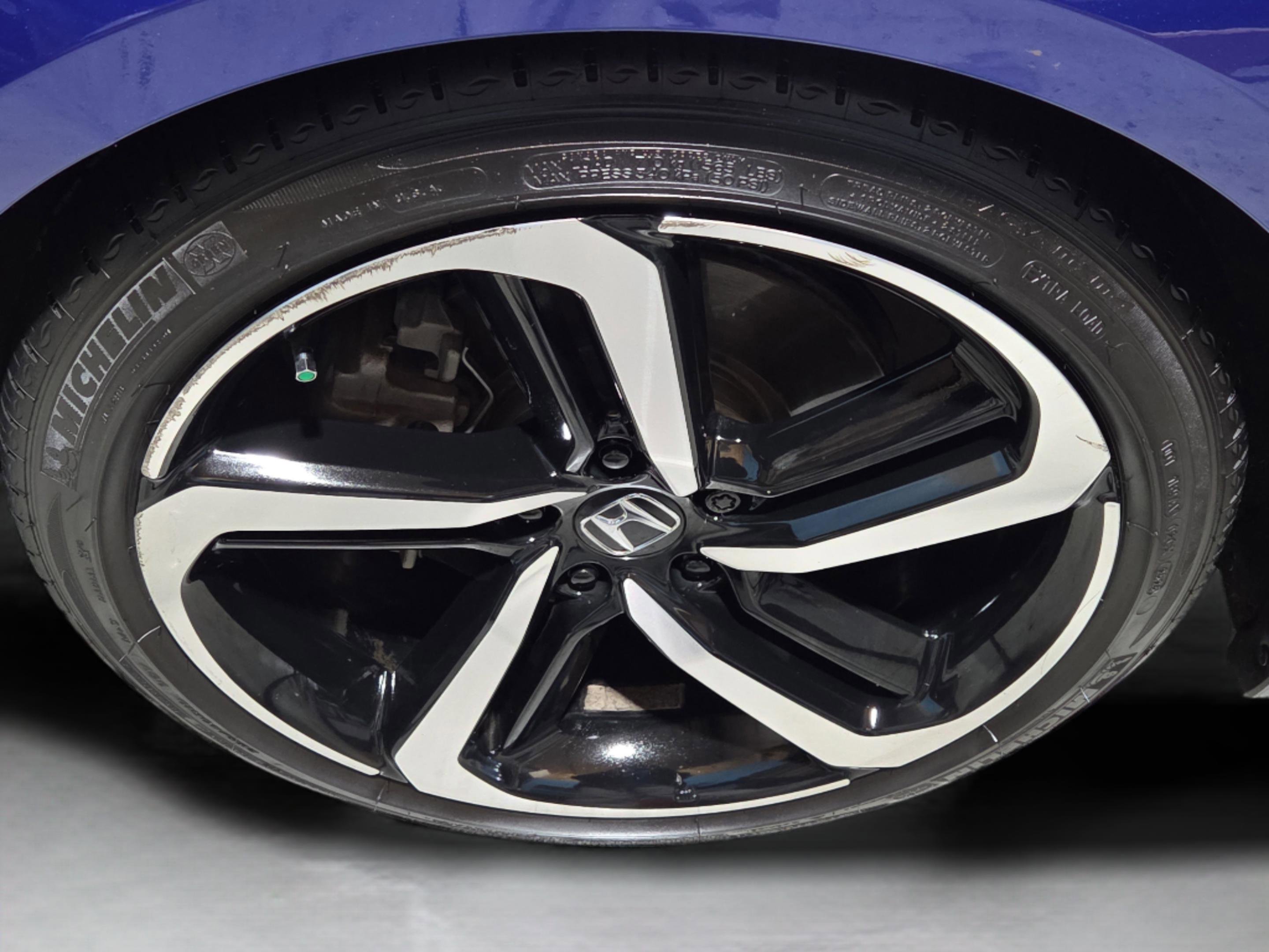 Used 2019 Honda Accord Sport image 9