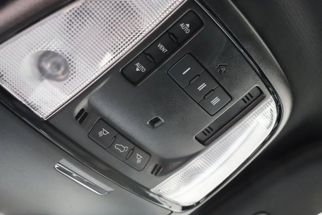 Used 2025 Dodge Durango GT image 40