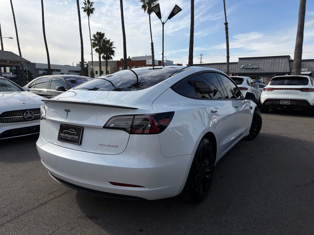Used 2022 Tesla Model 3 Performance image 4