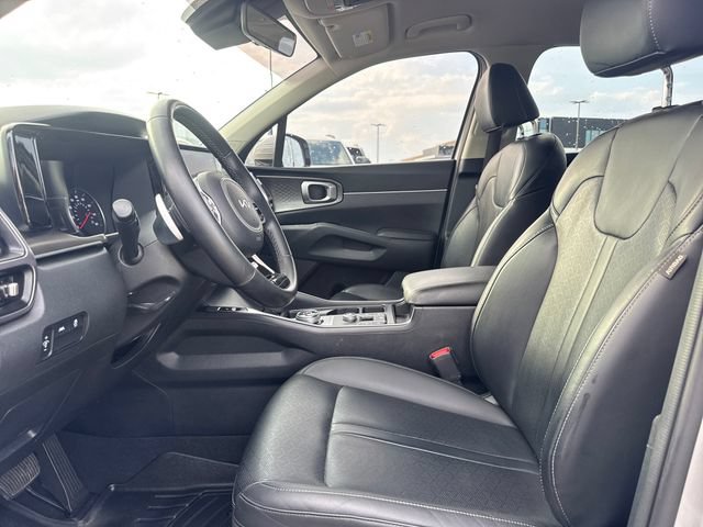 Used 2022 Kia Sorento S FWD image 12