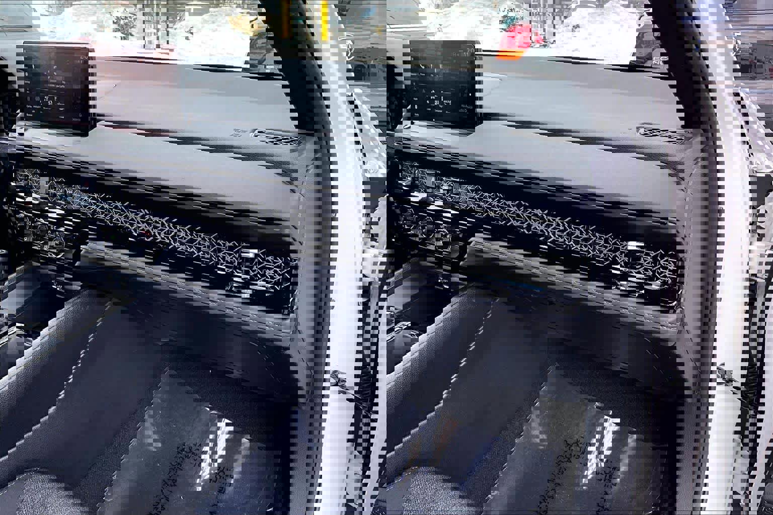 Used 2025 Honda Accord Sport image 19