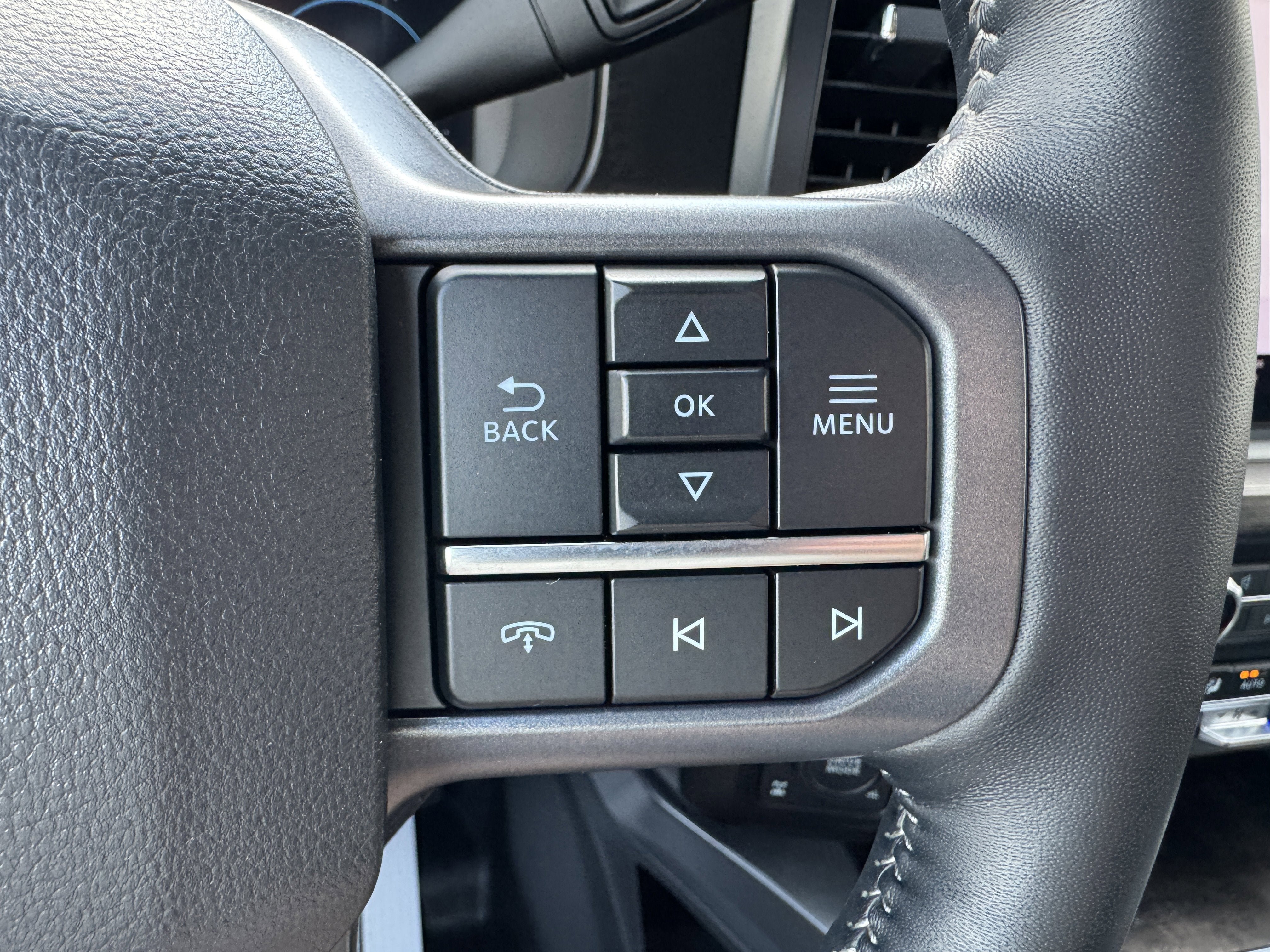 Used 2024 Ford F350 Lariat w/ Chrome Package AWD/4WD image 13