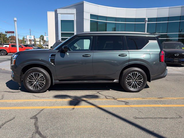 Used 2025 Nissan Armada SL AWD/4WD image 3