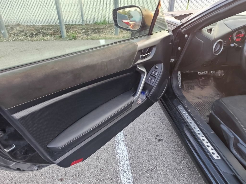 Used 2020 Toyota 86 RWD image 5
