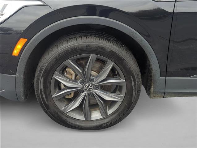 Used 2024 Volkswagen Tiguan SE image 29