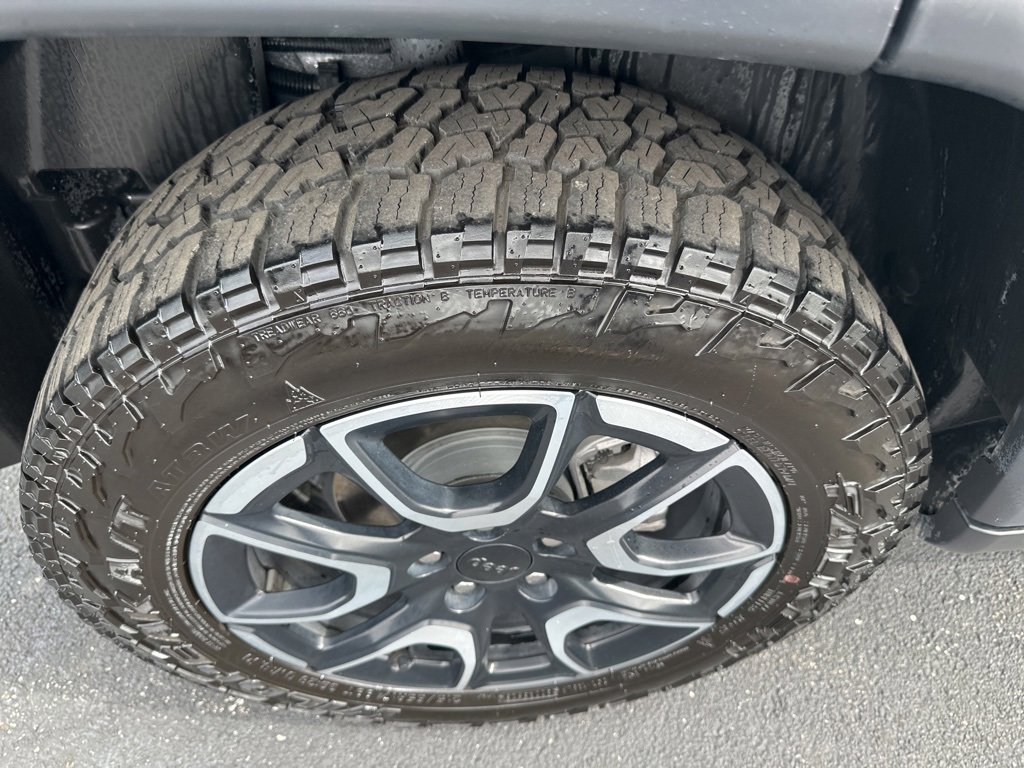 Used 2024 Jeep Compass Trailhawk image 15