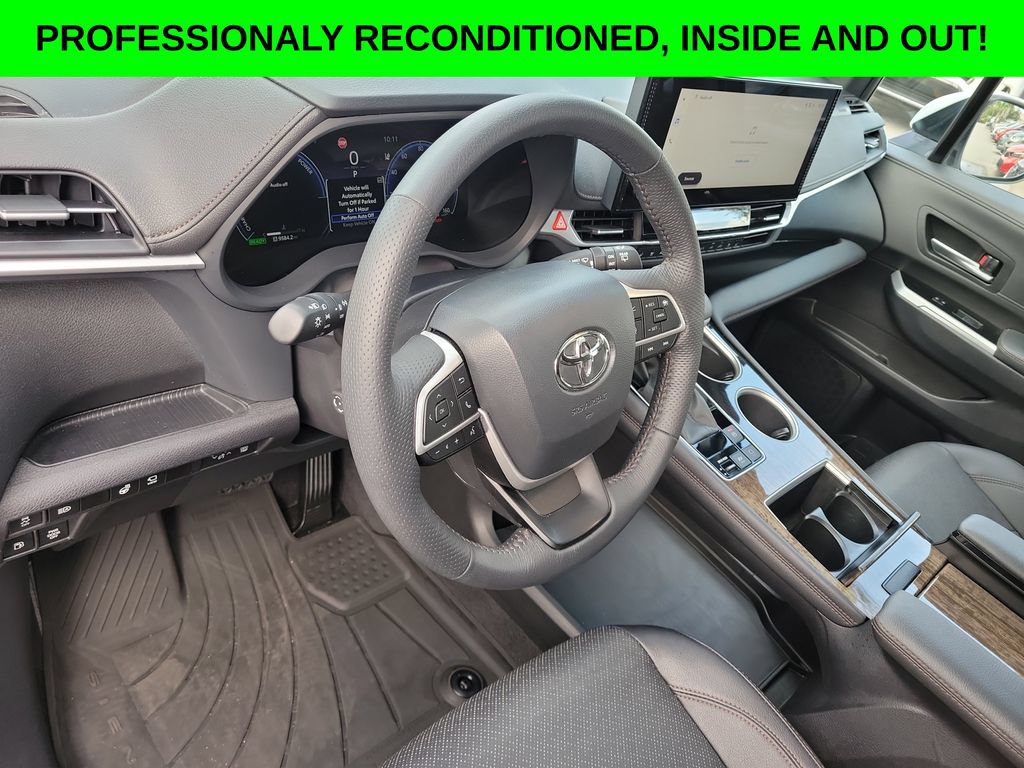 Certified 2026 Toyota Sienna Platinum AWD/4WD image 7
