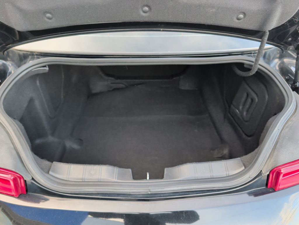 Used 2017 Chevrolet Camaro LT image 19