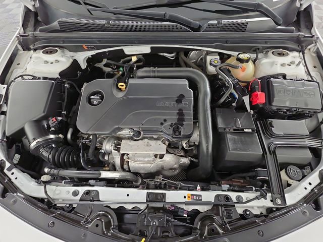 Used 2018 Chevrolet Malibu LT w/ Leather Package image 46