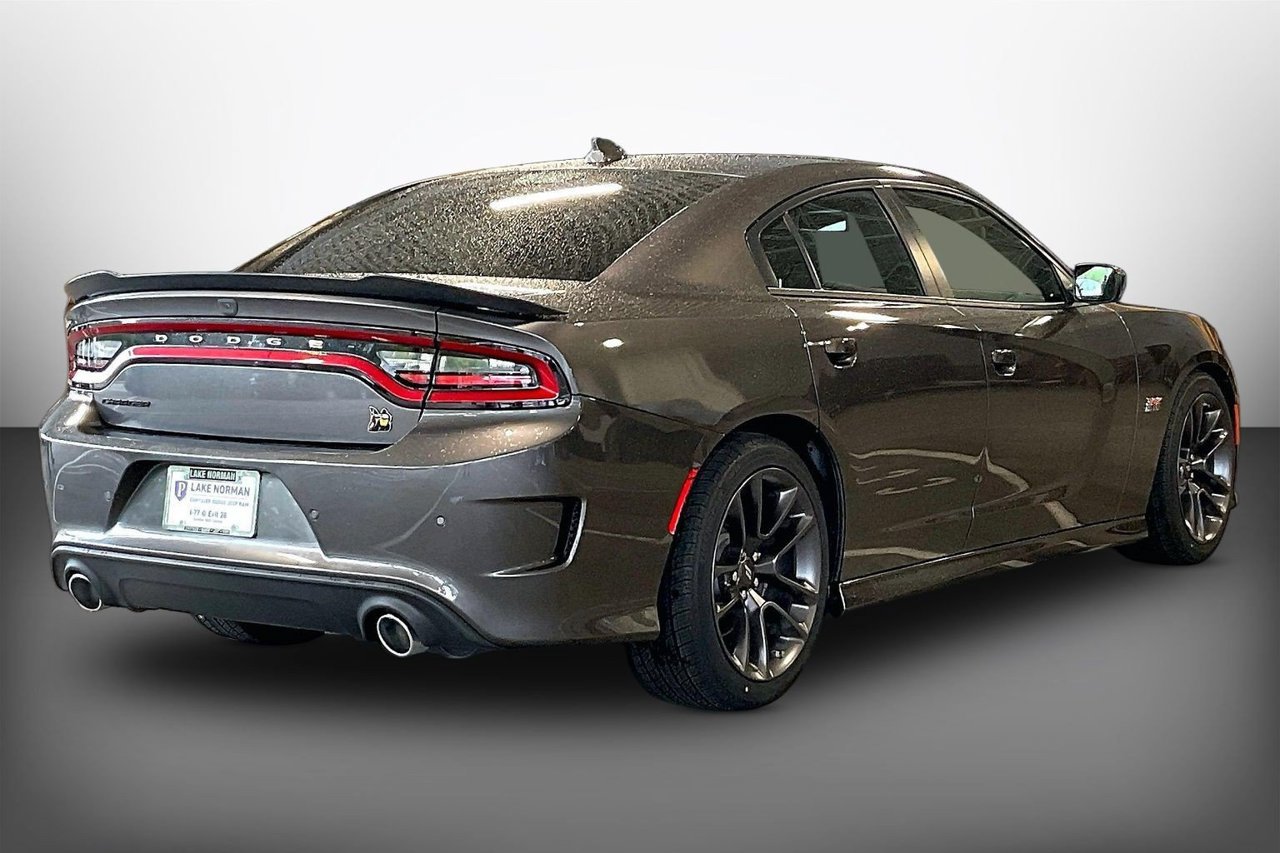 Certified 2022 Dodge Charger Scat Pack w/ Navigation & Travel Group RWD image 8