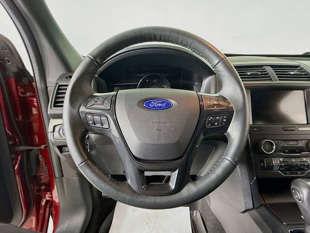 Certified 2019 Ford Explorer XLT w/ Equipment Group 202A image 11