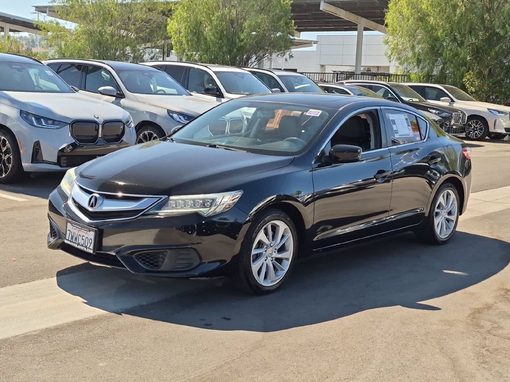 Used 2017 Acura ILX FWD image 2
