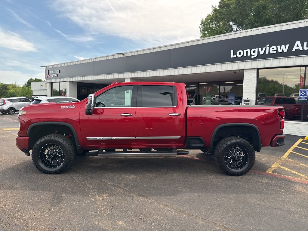 Used 2024 Chevrolet Silverado 2500 High Country w/ Technology Package AWD/4WD image 10