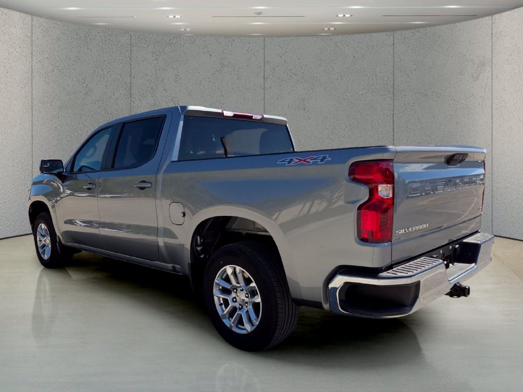 Used 2023 Chevrolet Silverado 1500 LT AWD/4WD image 8