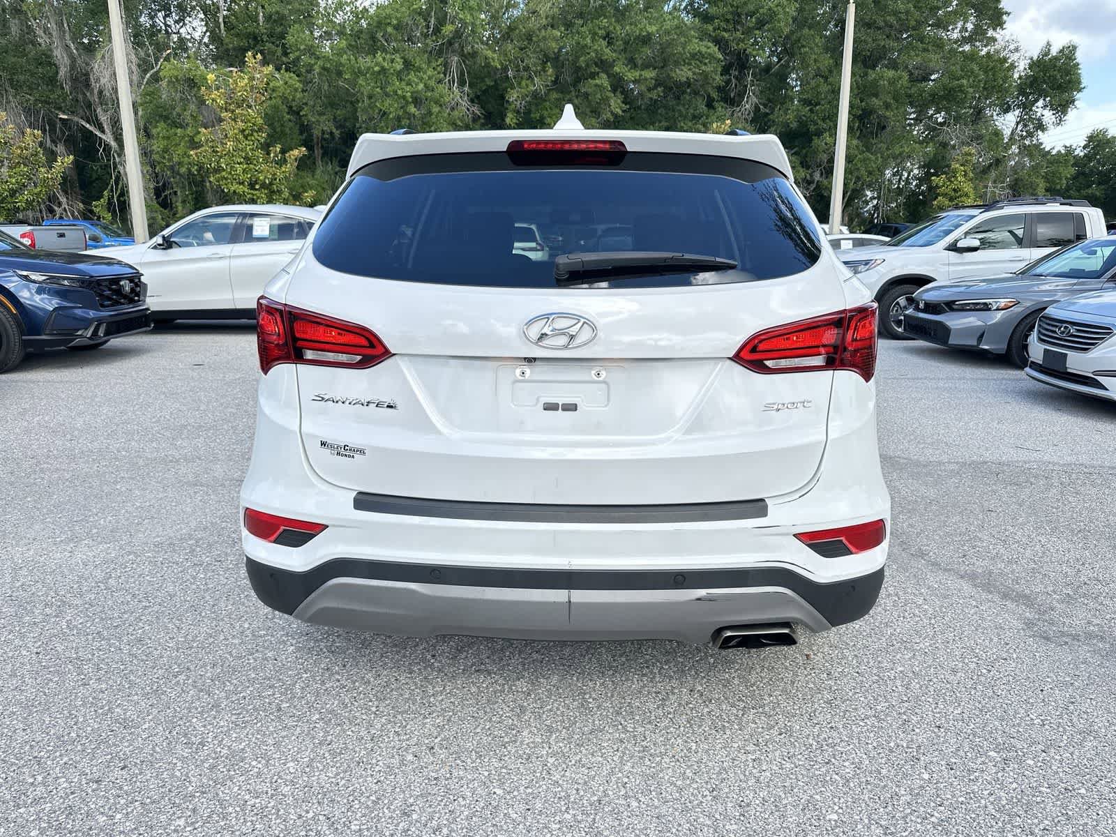 Used 2017 Hyundai Santa Fe Sport w/ 2.4L Tech Package 04 FWD image 5