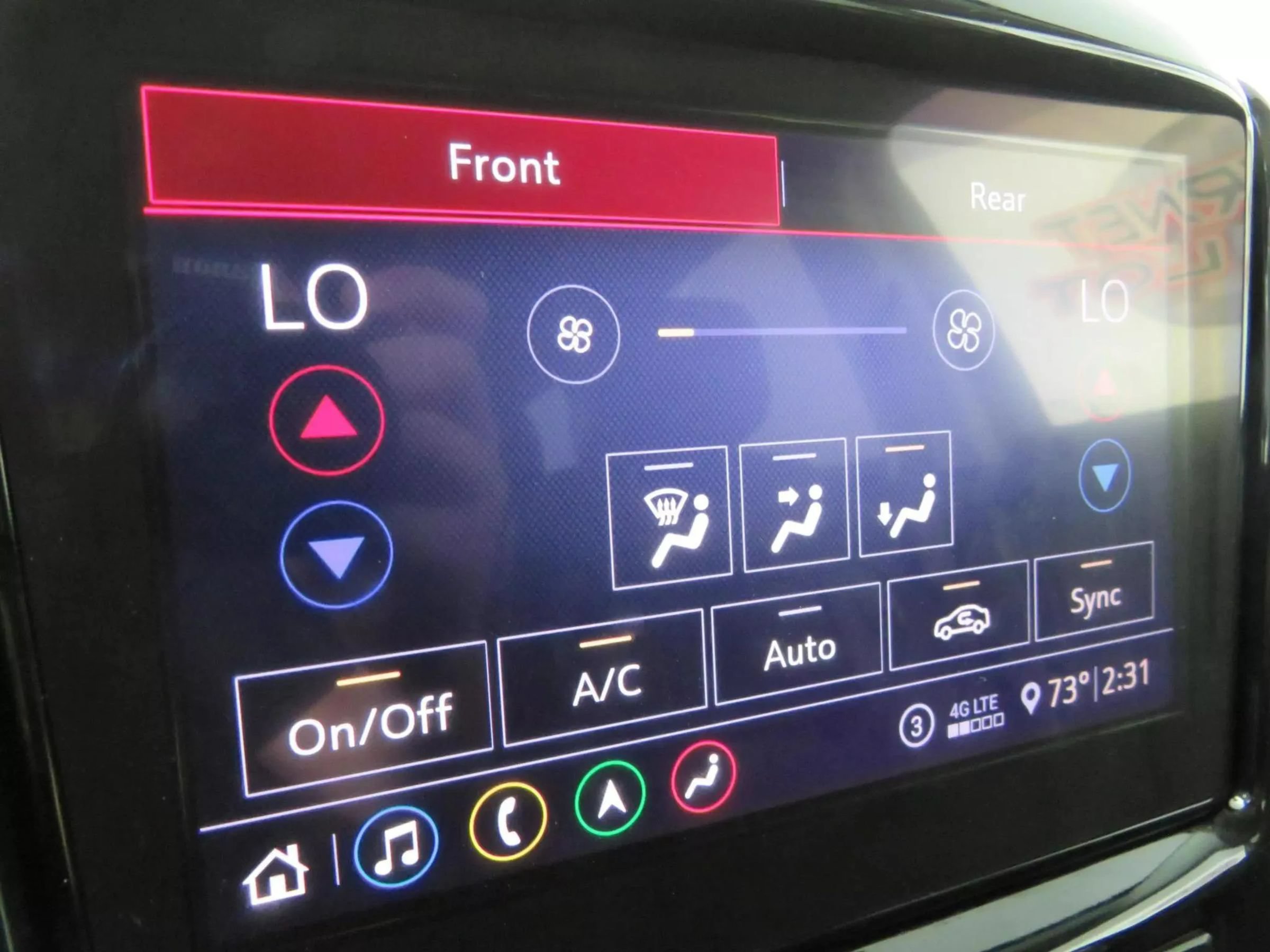 Used 2021 Chevrolet Traverse RS FWD image 19