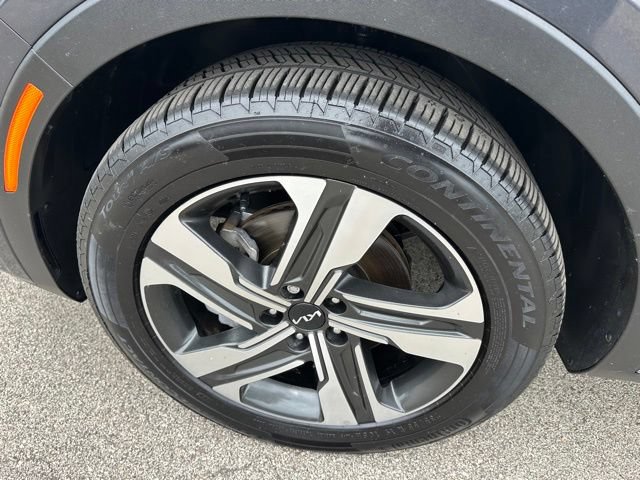 Used 2023 Kia Sorento EX w/ Panoramic Sunroof Package FWD image 8