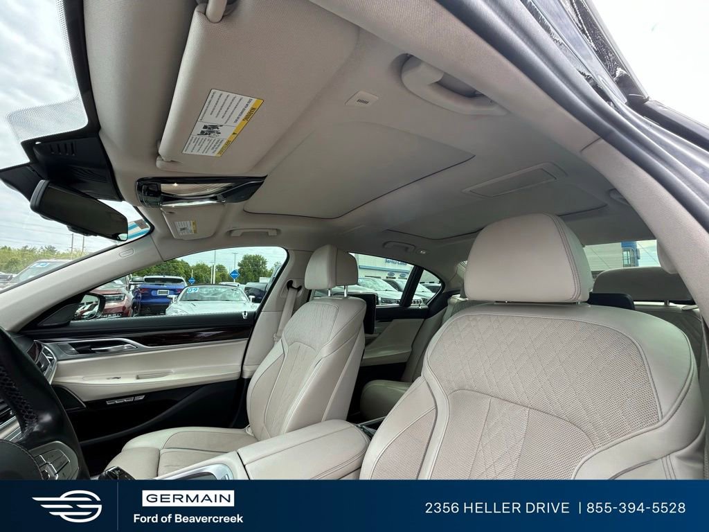 Used 2017 BMW 750i xDrive AWD/4WD image 13