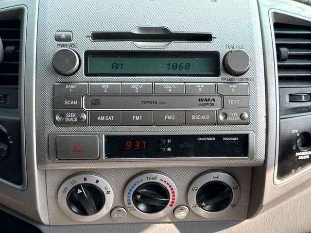 Used 2011 Toyota Tacoma 4x4 Access Cab V6 w/ TRD Off-Road Pkg image 25