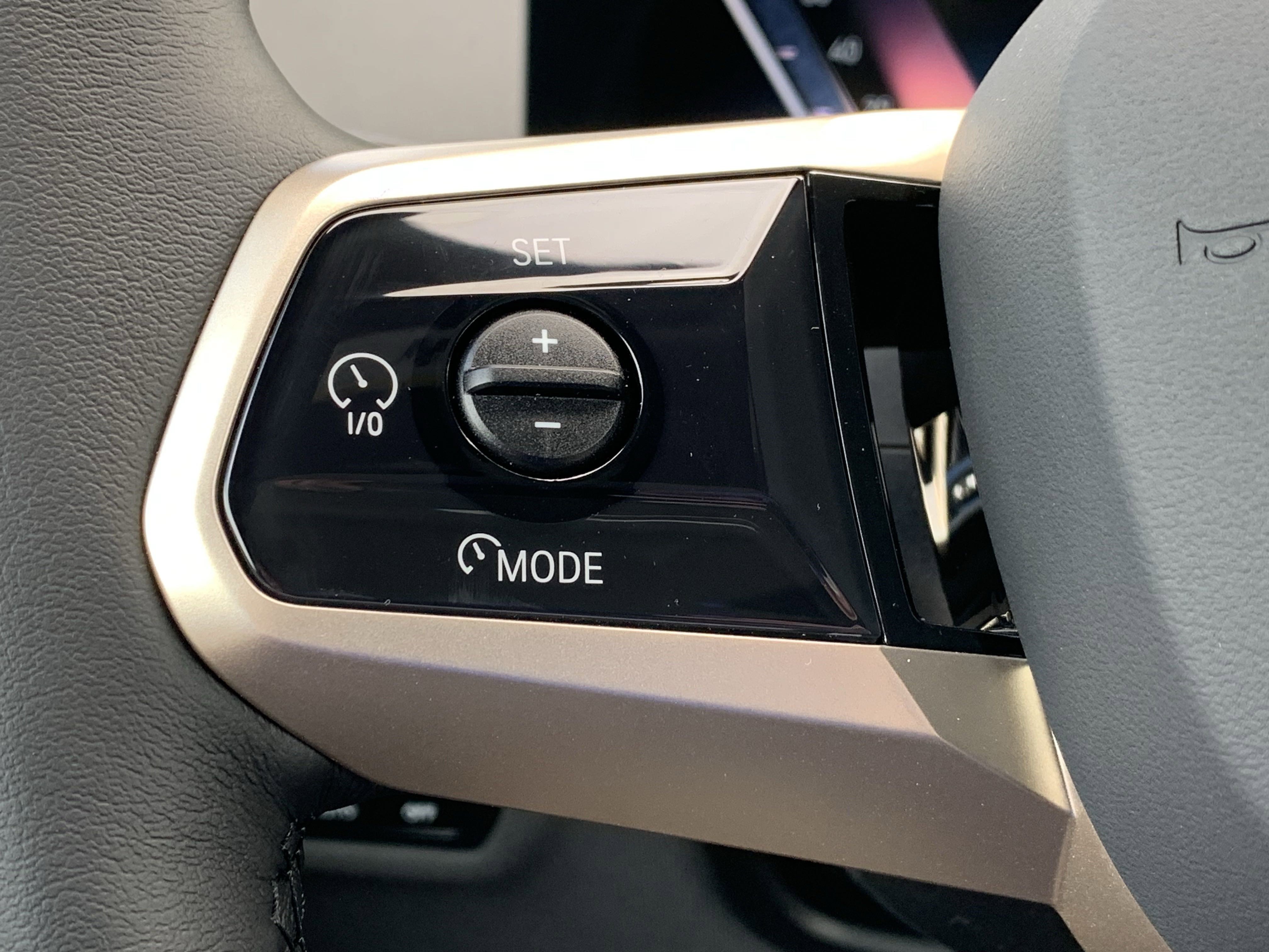 Used 2026 BMW iX xDrive60 w/ Premium Package image 20