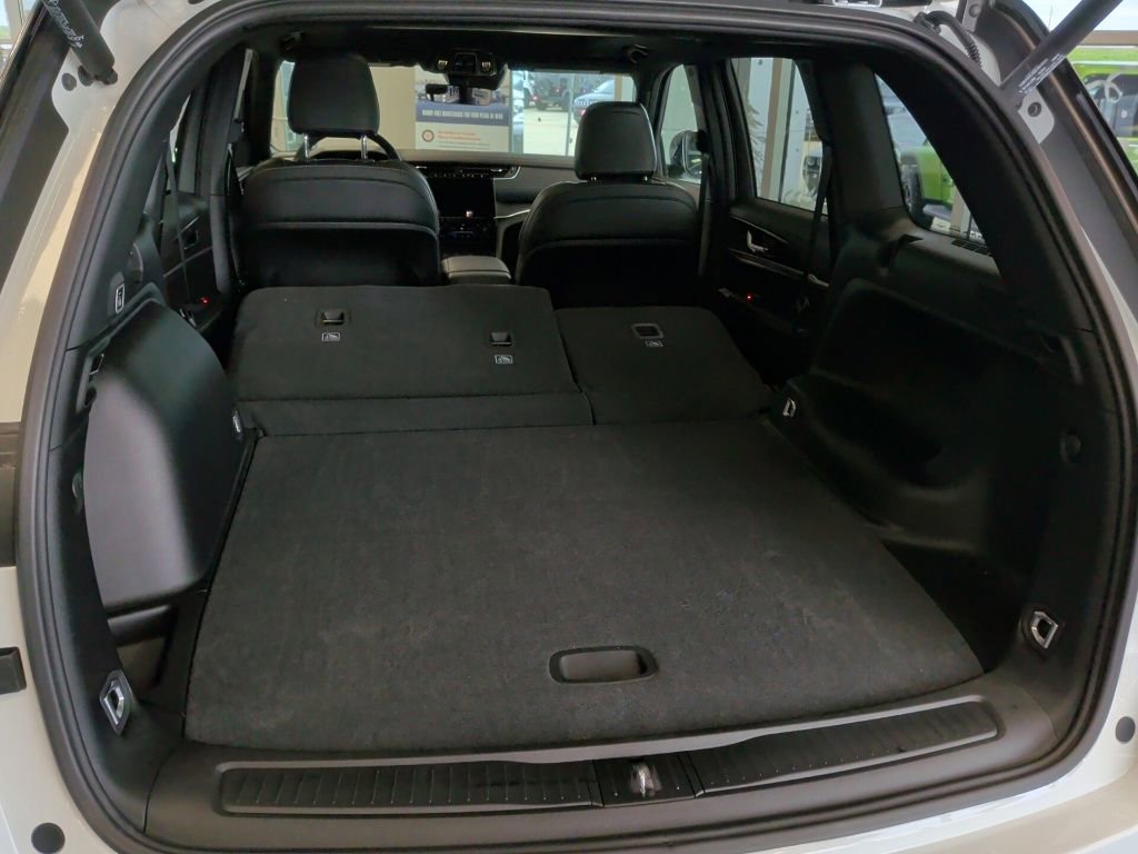 New 2025 Jeep Grand Cherokee Limited image 39