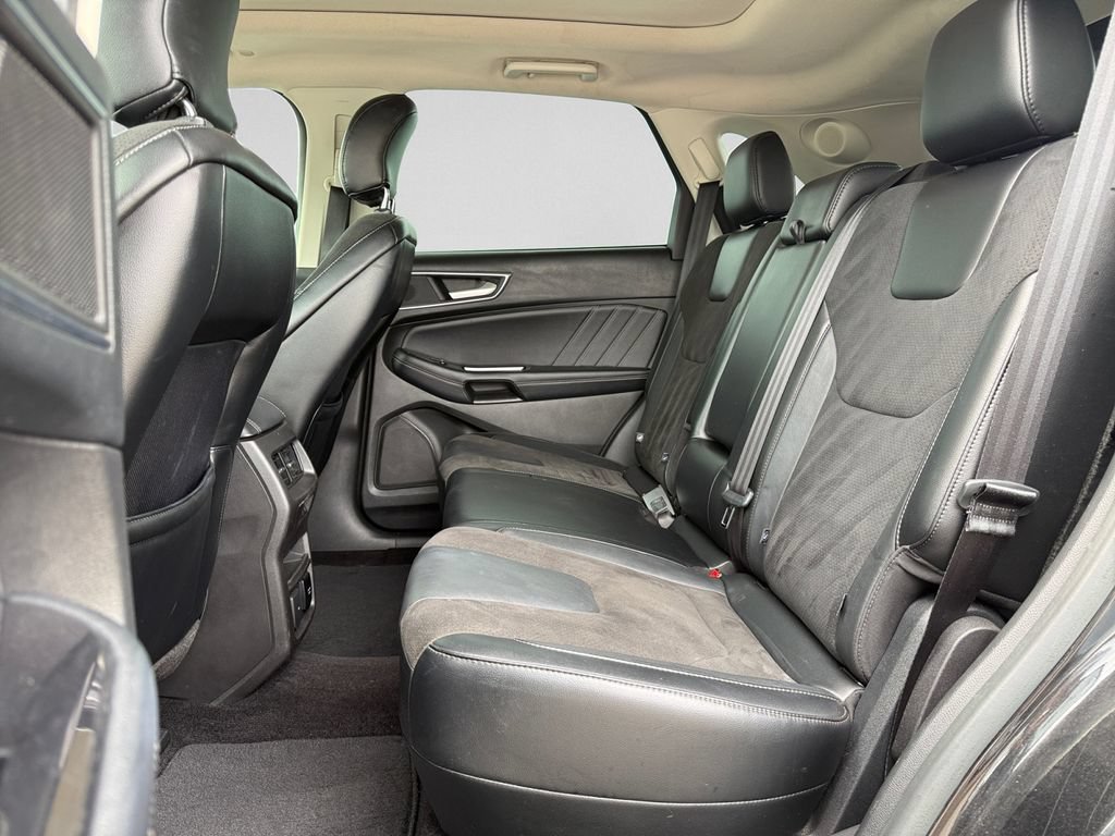 Used 2015 Ford Edge Sport w/ Equipment Group 401A AWD/4WD image 30