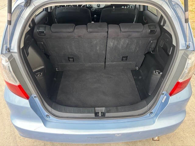 Used 2010 Honda Fit Sport image 9
