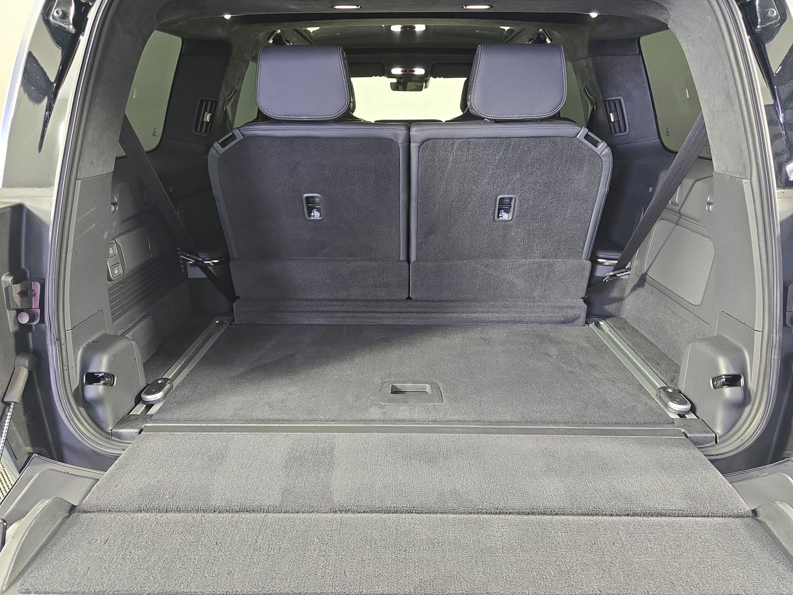 Used 2022 Rivian R1S Launch Edition image 15