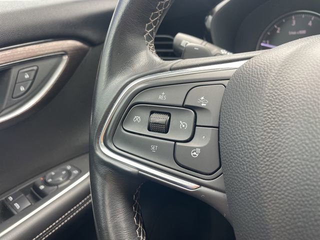 Used 2021 Buick Envision Avenir w/ Technology Package II image 32