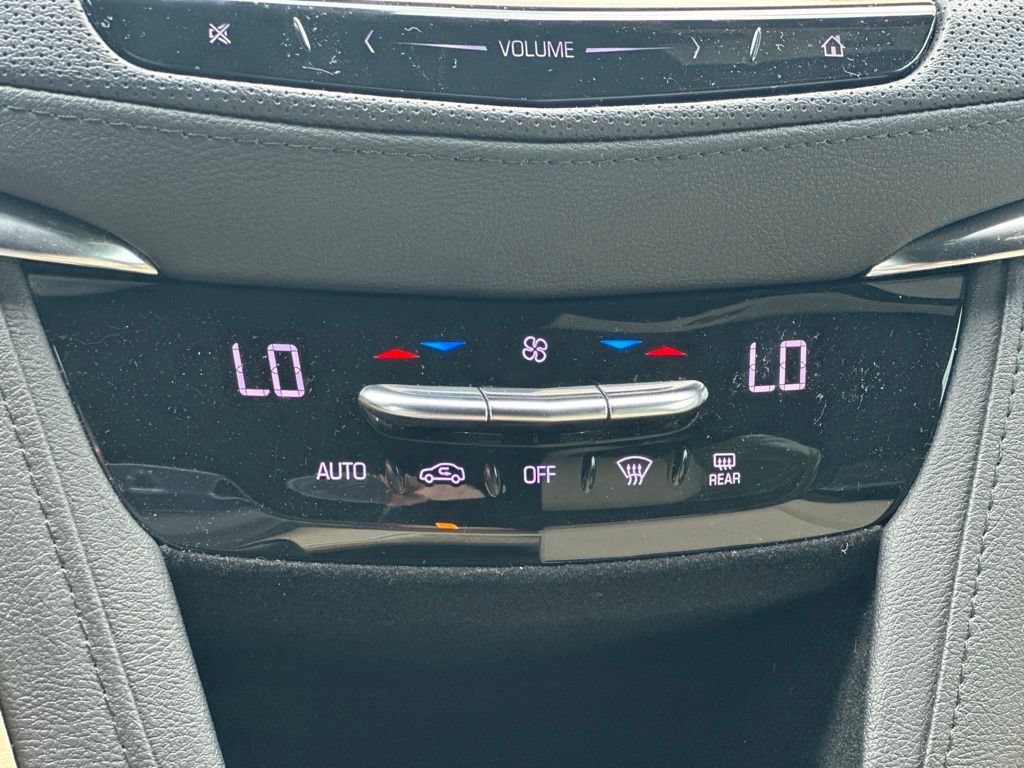 Used 2019 Cadillac XT5 FWD image 25