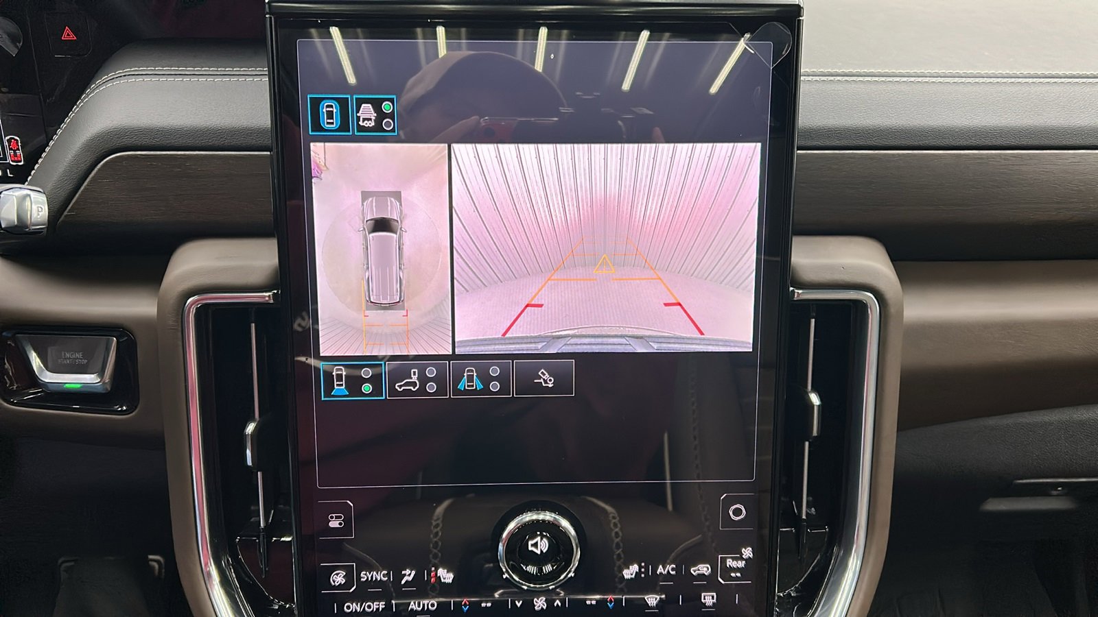 Used 2025 GMC Yukon XL Denali Ultimate image 20