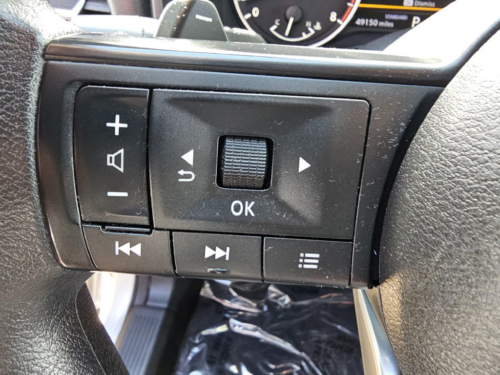 Used 2024 Nissan Rogue SV FWD image 26