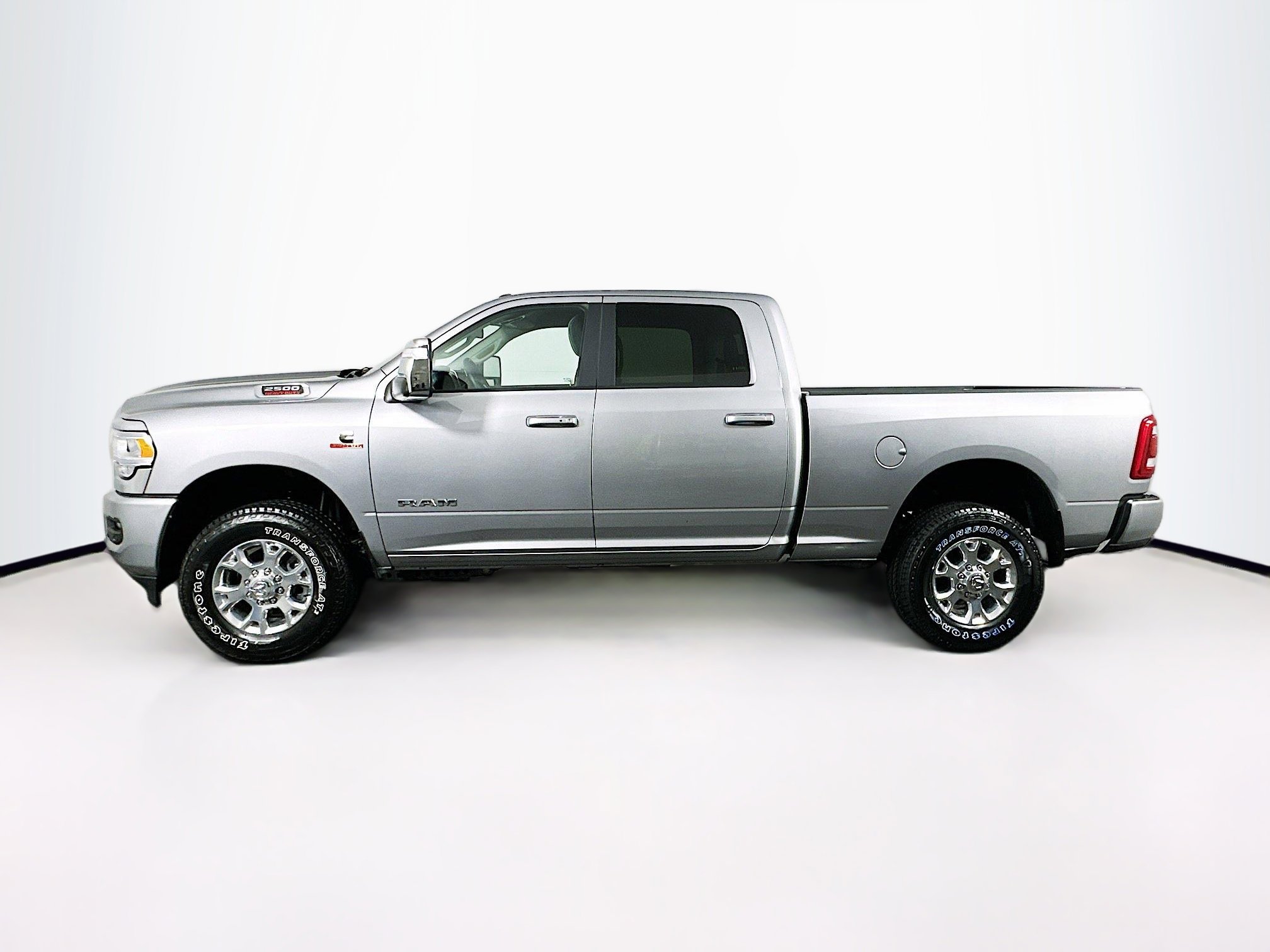 Used 2024 RAM 2500 Laramie image 4