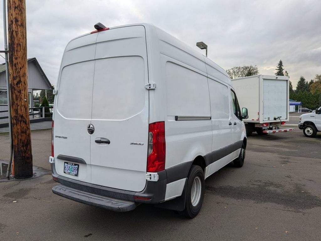 Used 2019 Freightliner Sprinter 2500 image 7