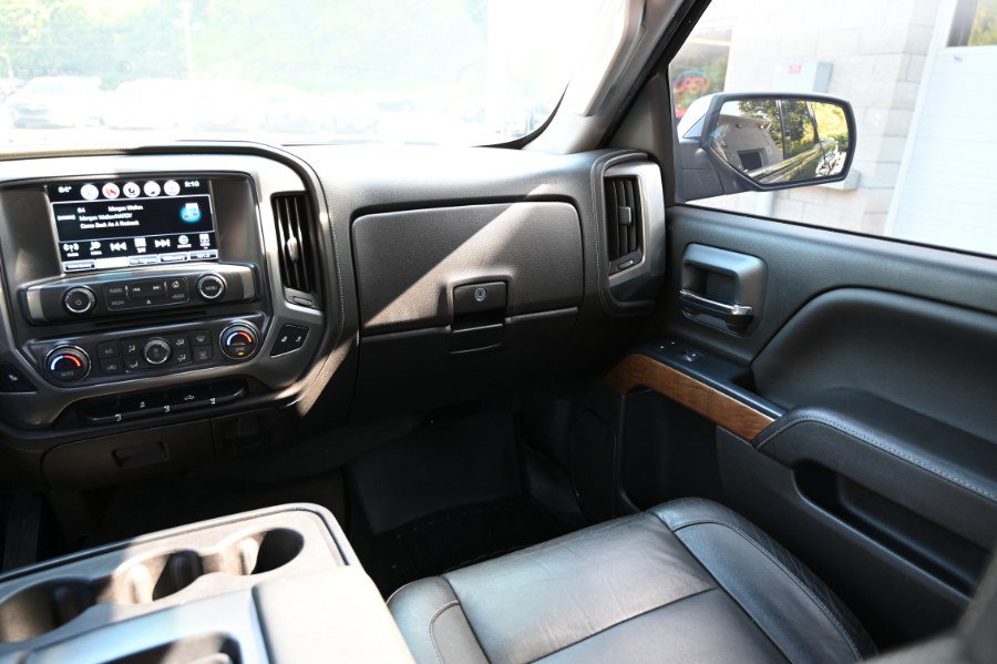 Used 2018 Chevrolet Silverado 1500 LTZ AWD/4WD image 17