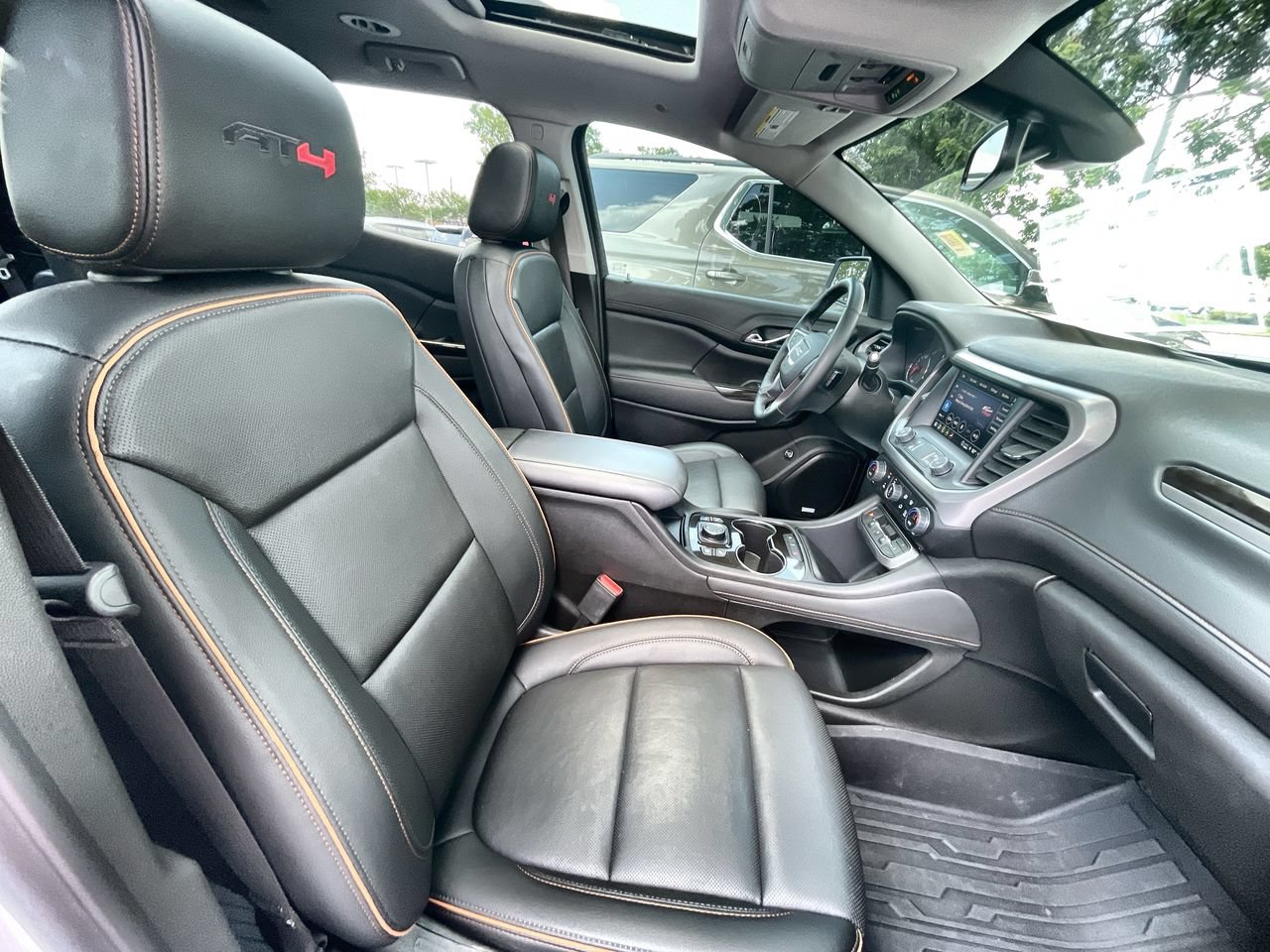 Used 2023 GMC Acadia AT4 w/ Technology Package AWD/4WD image 28