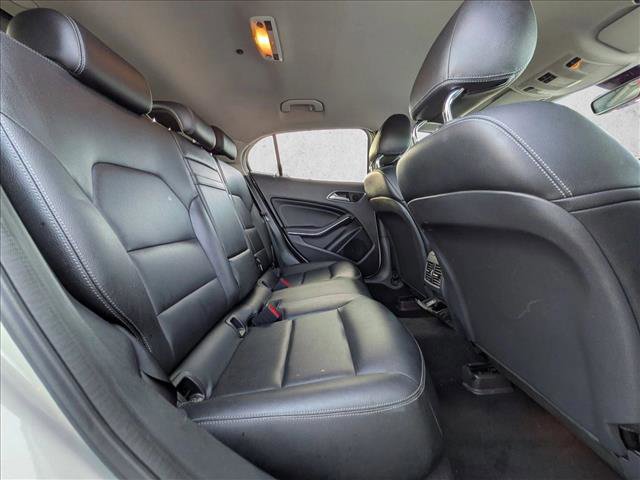 Used 2015 Mercedes-Benz GLA 250 4MATIC image 19