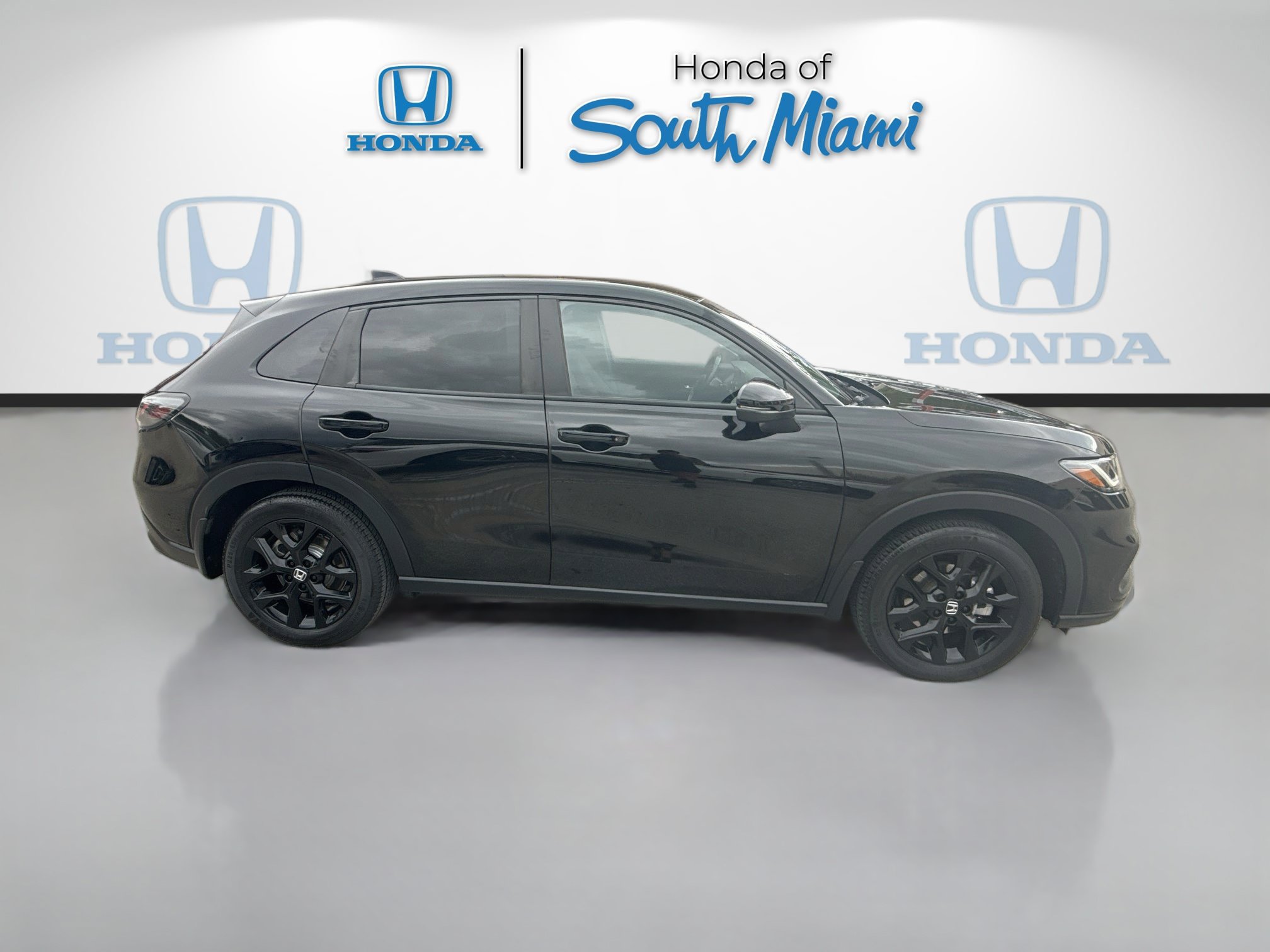Used 2024 Honda HR-V Sport image 8