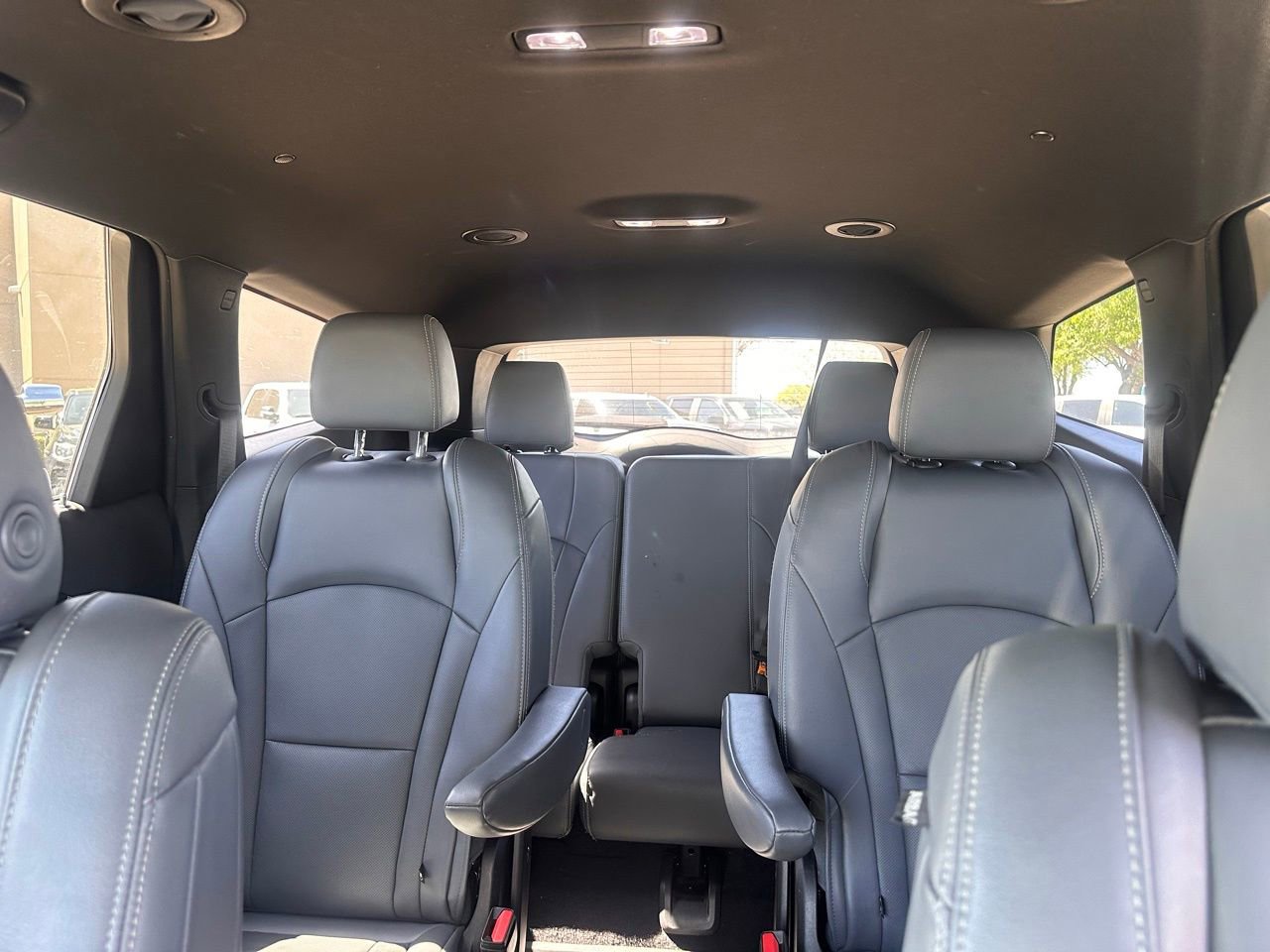 Used 2023 Buick Enclave Essence w/ Sport Touring Edition image 18