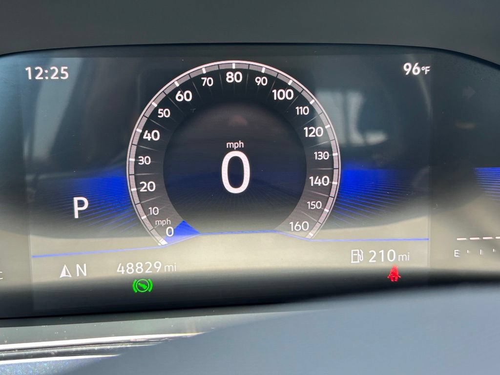 Certified 2023 Volkswagen Taos SE w/ Panoramic Sunroof Package FWD image 25