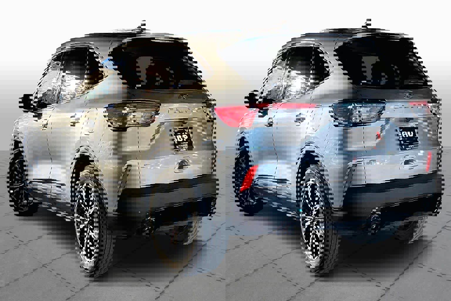 Used 2022 Ford Escape SE w/ SE Sport Appearance Package image 11