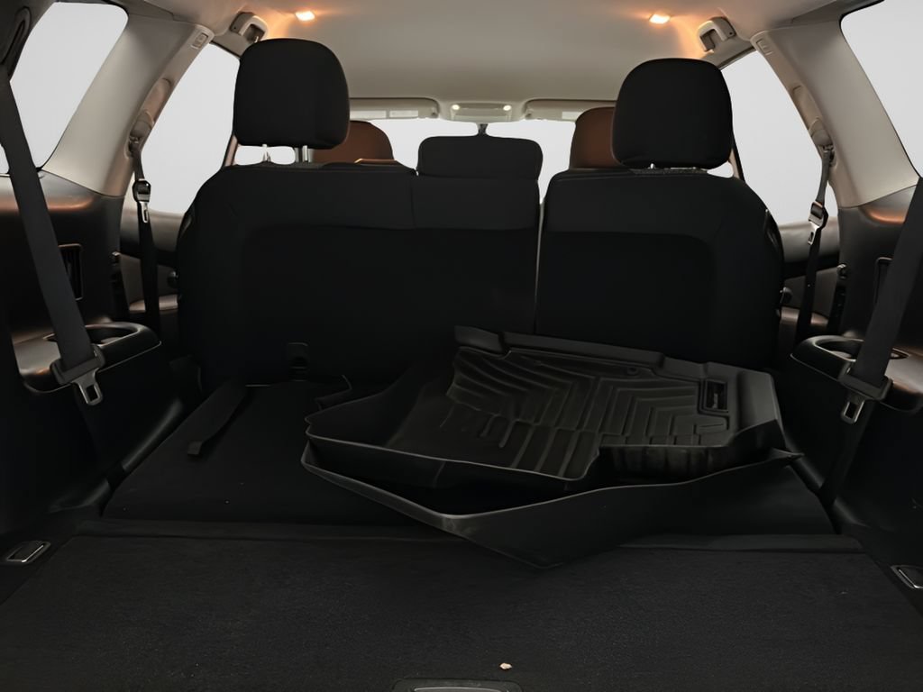 Used 2018 Nissan Pathfinder SV AWD/4WD image 24