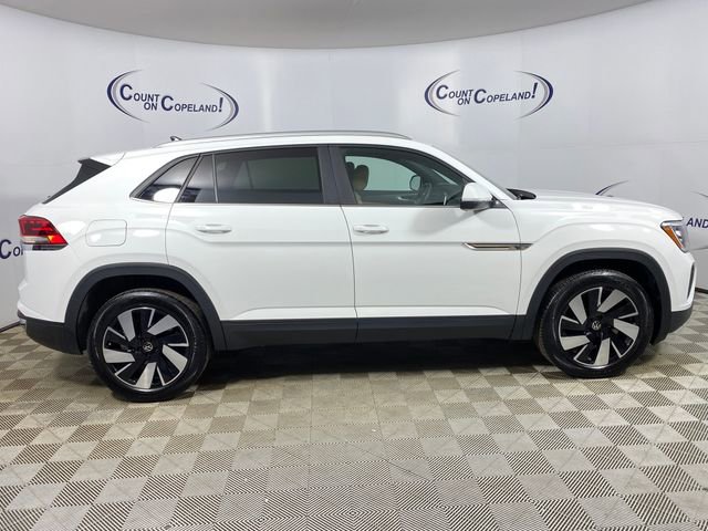 Used 2024 Volkswagen Atlas Cross Sport SE image 8