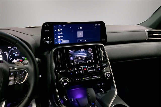 Used 2025 Lexus LX 700h Overtrail image 6